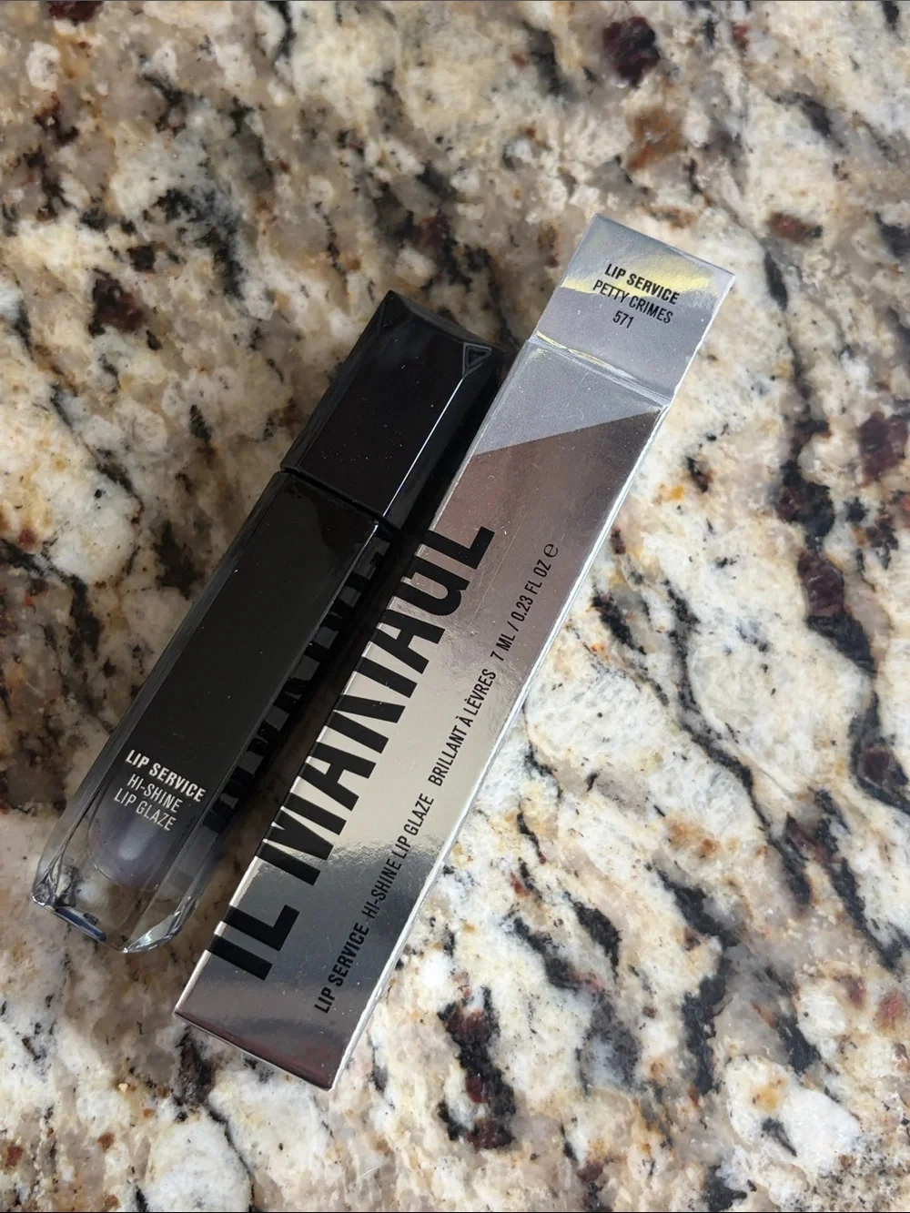 ⚡️🖤Il Makiage Petty Crimes Lip Service Lip Glaze